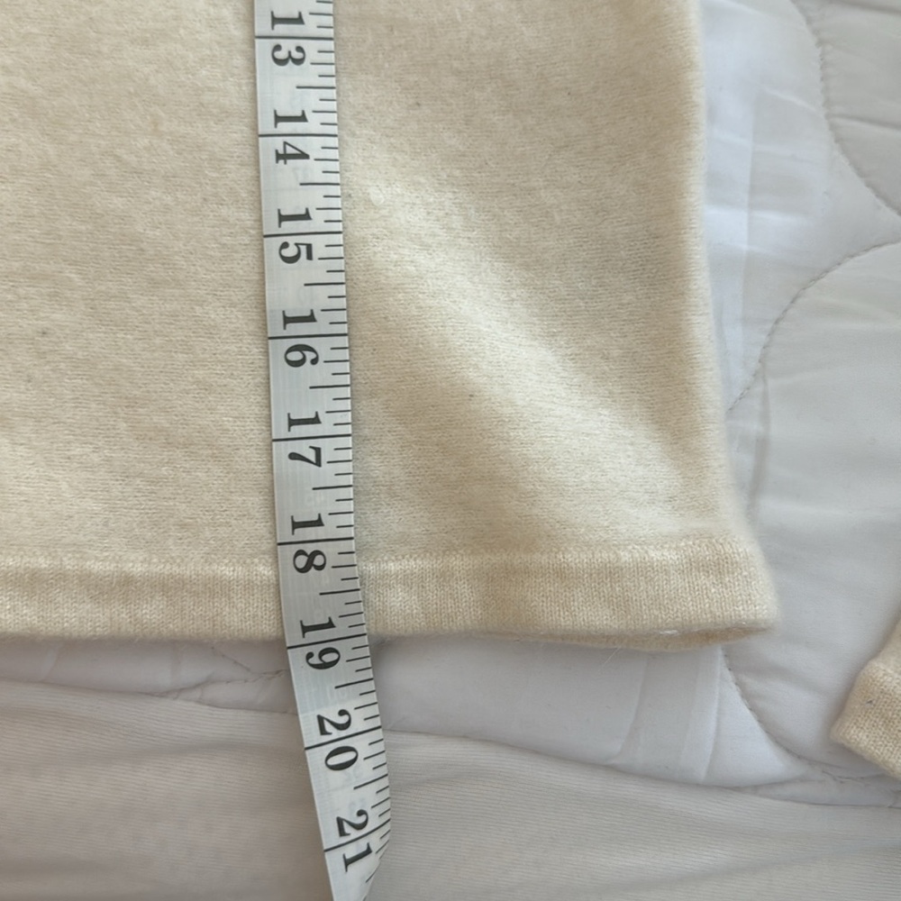 NAADAM 100% Cashmere Sweater - Picture 5 of 5